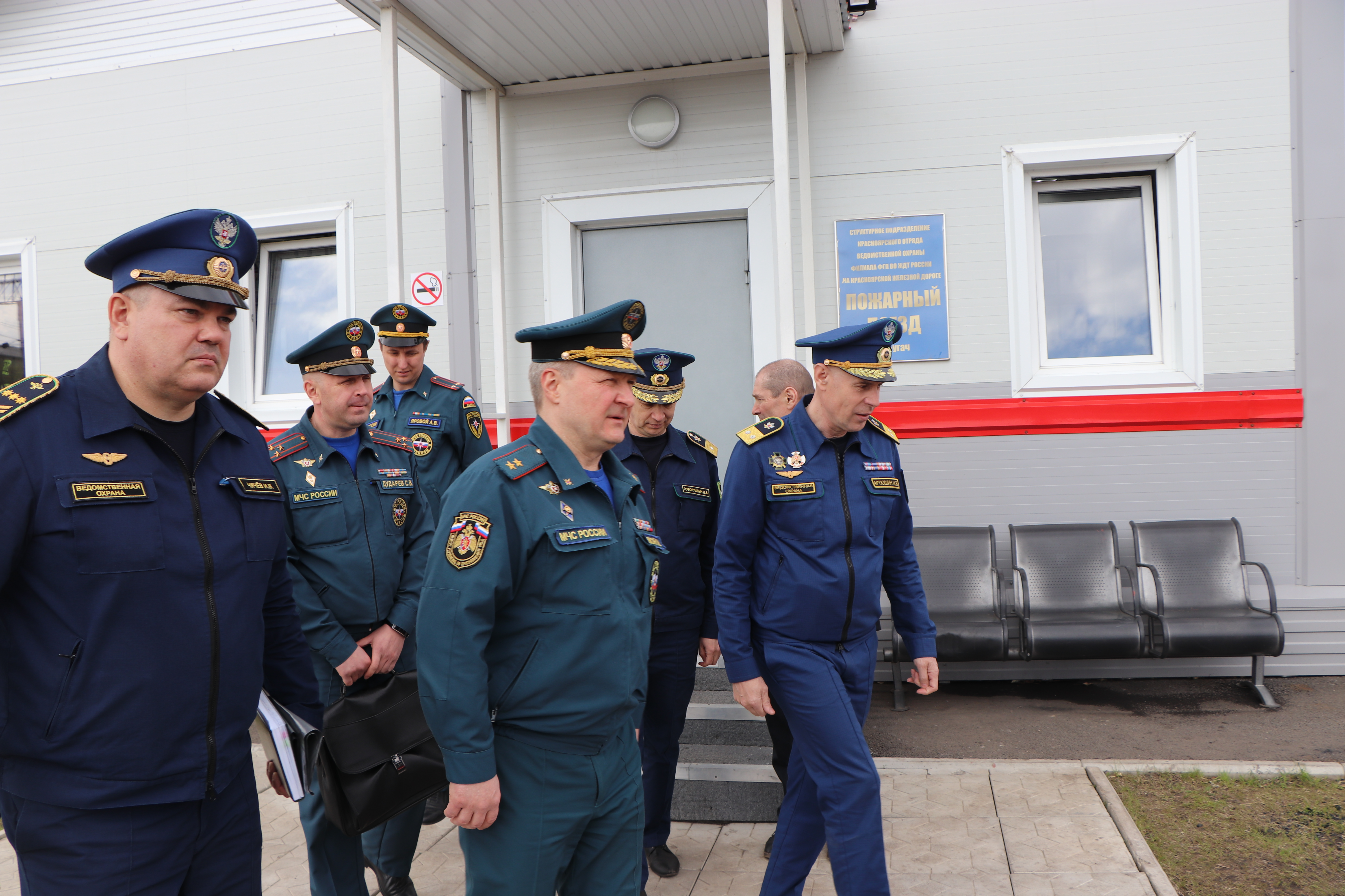 Эффективное взаимодействие огнеборцев. Фото | 01.06.2021 | Красноярск -  БезФормата