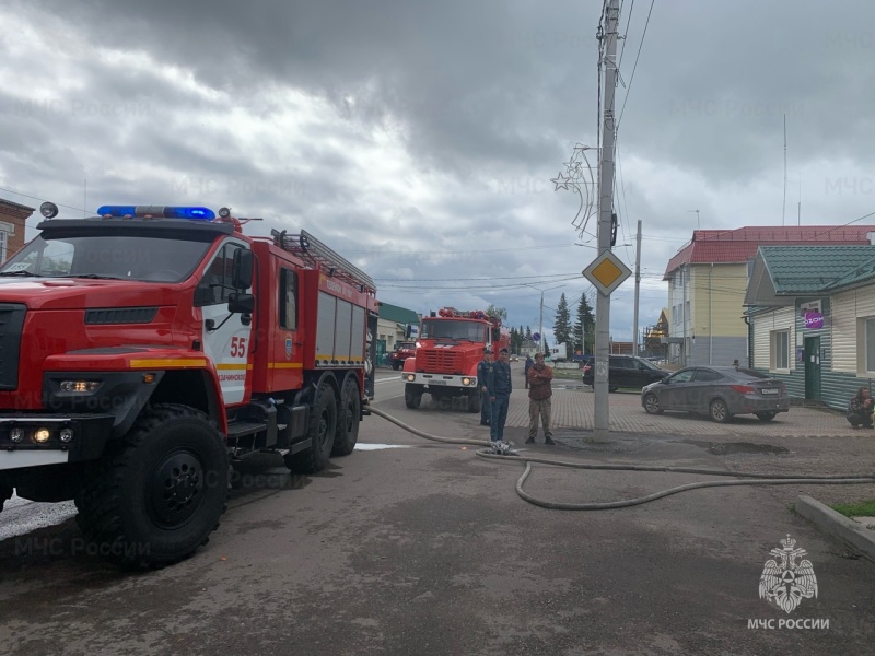 За неделю спасено на пожарах 13 человек